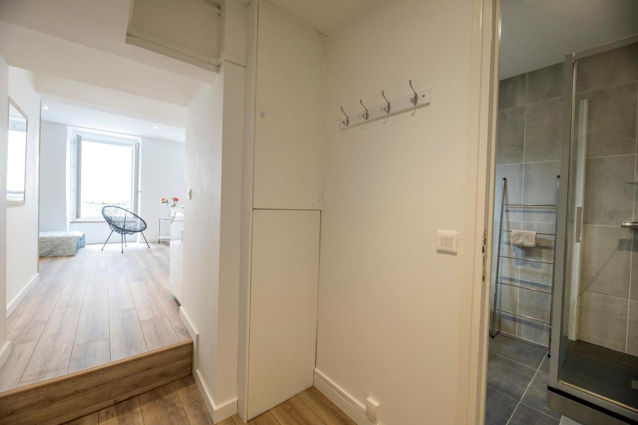 Quartier Du Chateau, Superbe Appartement Avec Parking Pau Luaran gambar